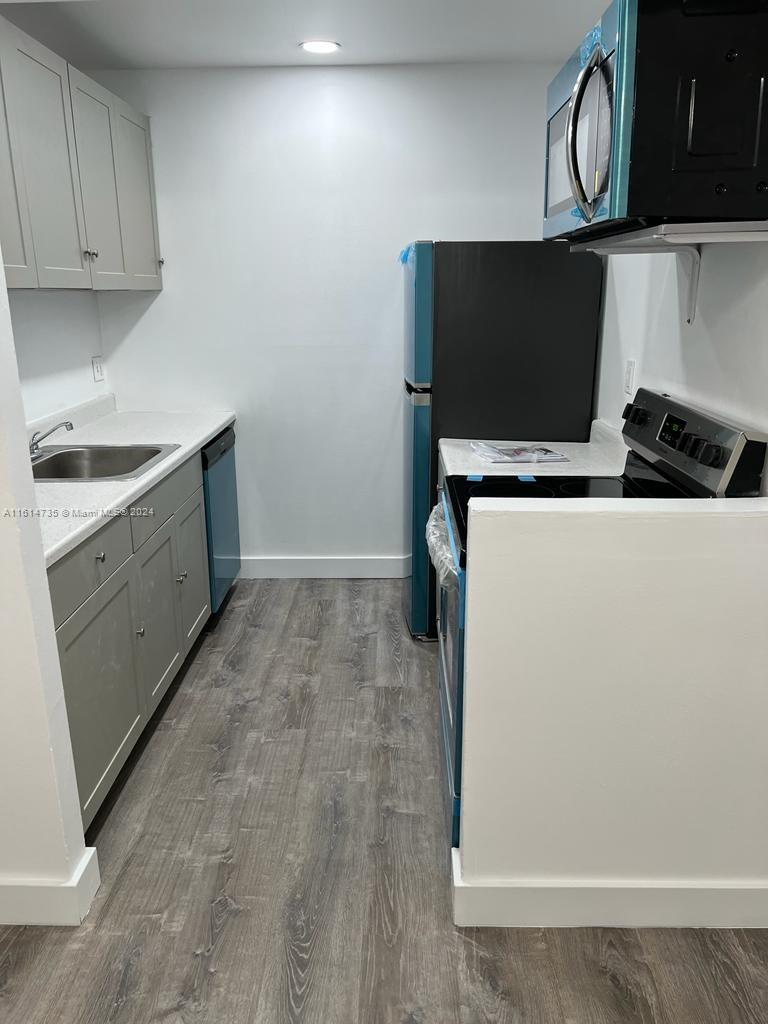 CROSS CREEK CONDO - Residential Lease