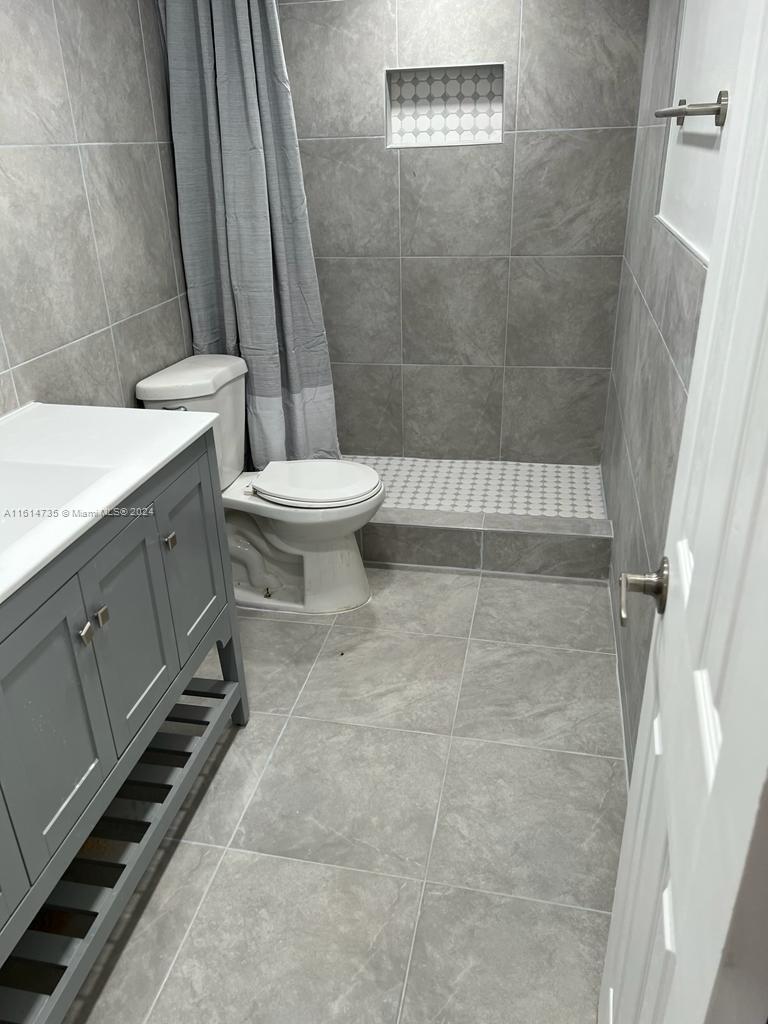 CROSS CREEK CONDO - Residential Lease