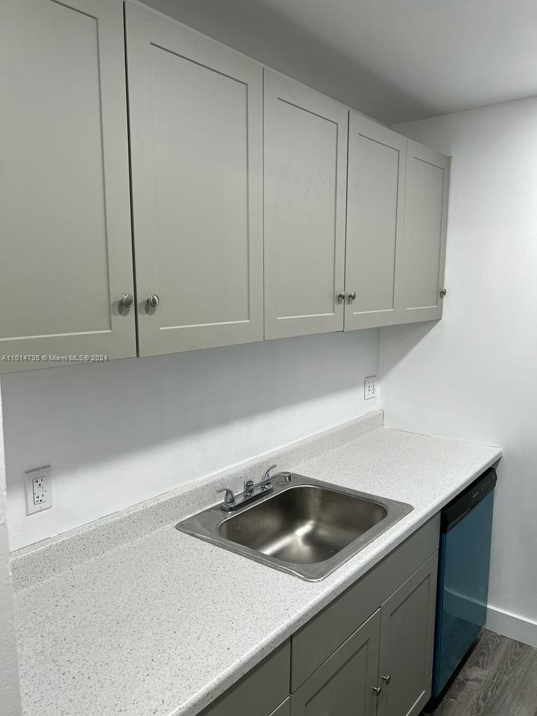 CROSS CREEK CONDO - Residential Lease