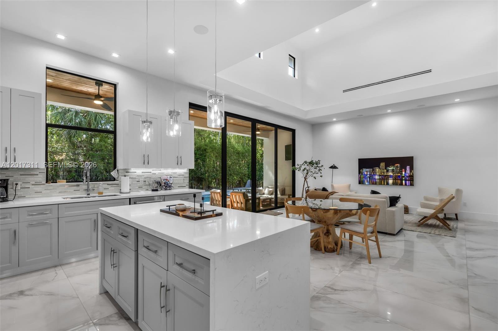 CORAL GABLES GRANADA SEC - Residential