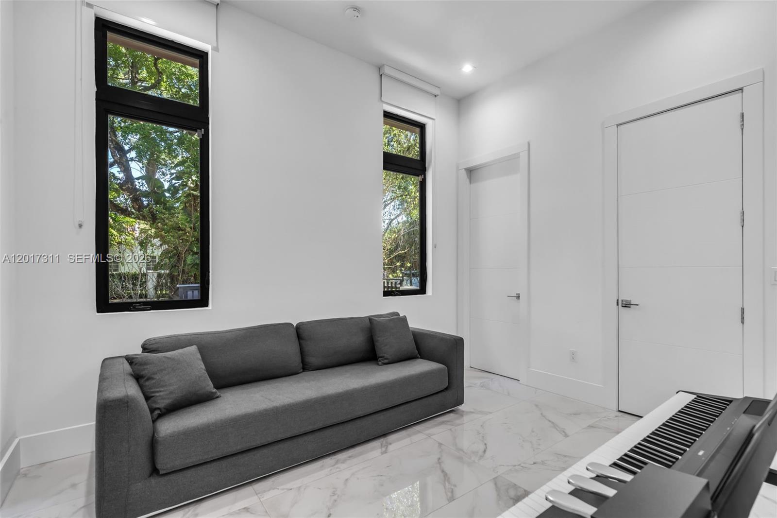 CORAL GABLES GRANADA SEC - Residential