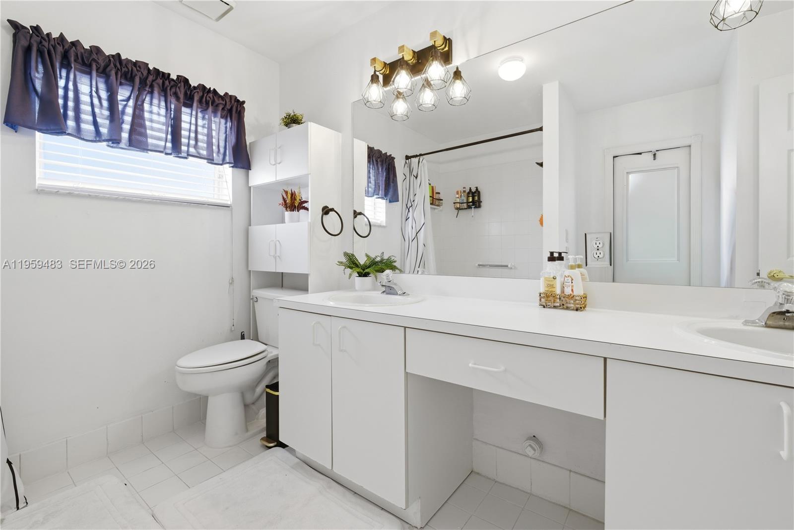 CHAPEL LAKE ESTATES - Residential