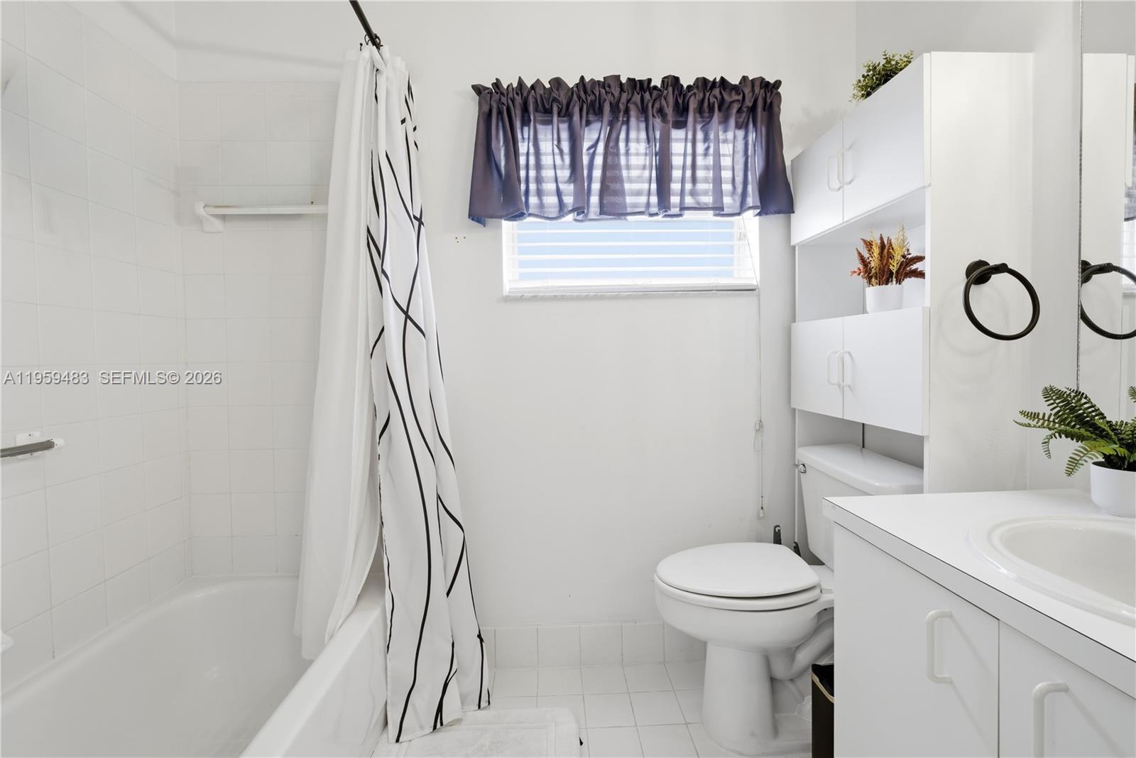 CHAPEL LAKE ESTATES - Residential