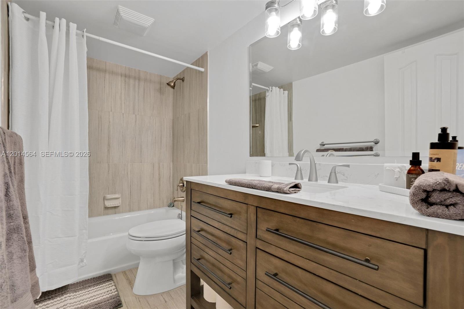 LAVERS DELRAY RACQUET CLU - Residential Lease