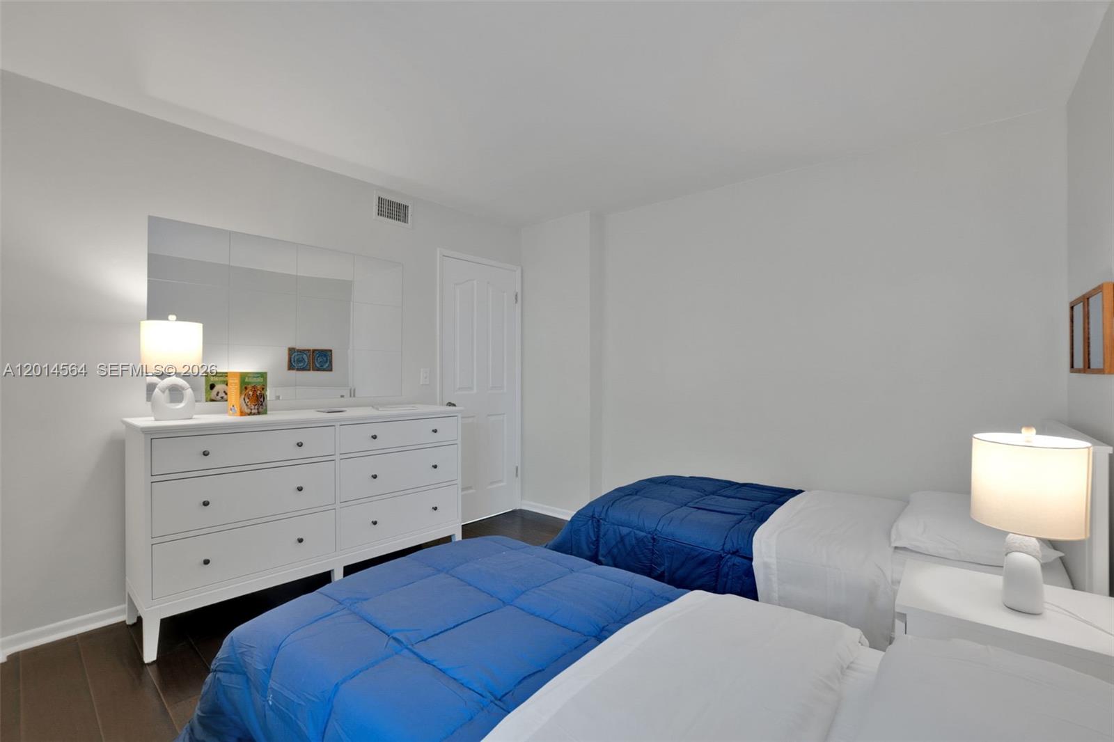 LAVERS DELRAY RACQUET CLU - Residential Lease