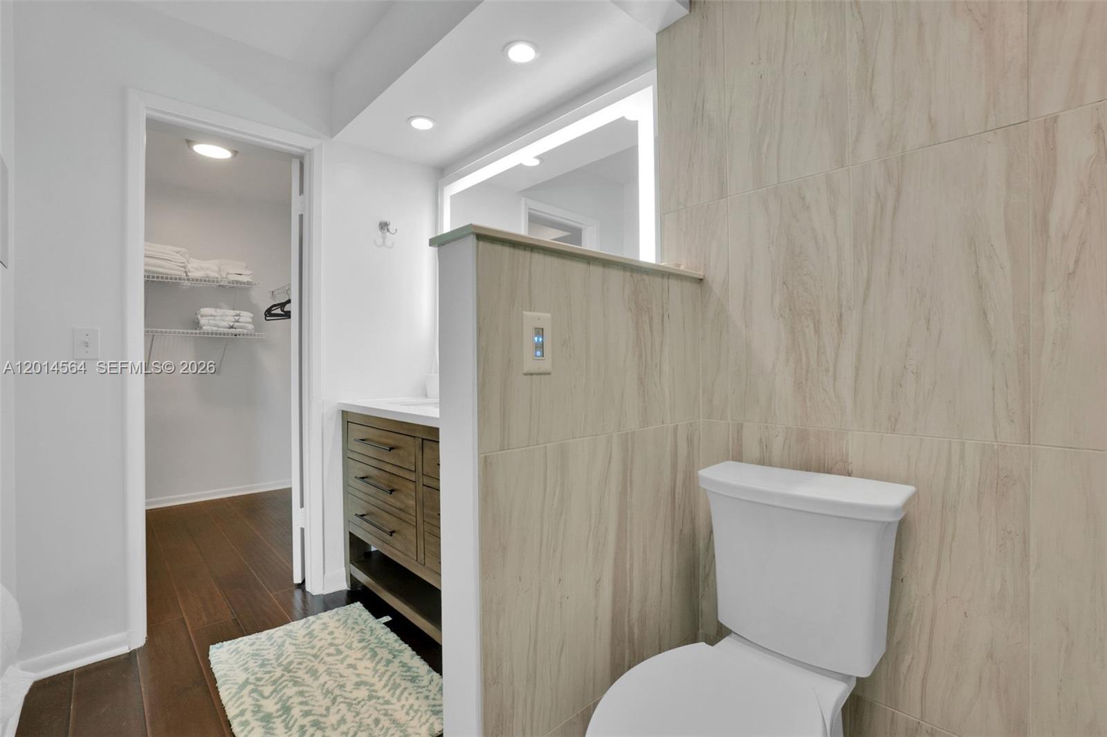 LAVERS DELRAY RACQUET CLU - Residential Lease