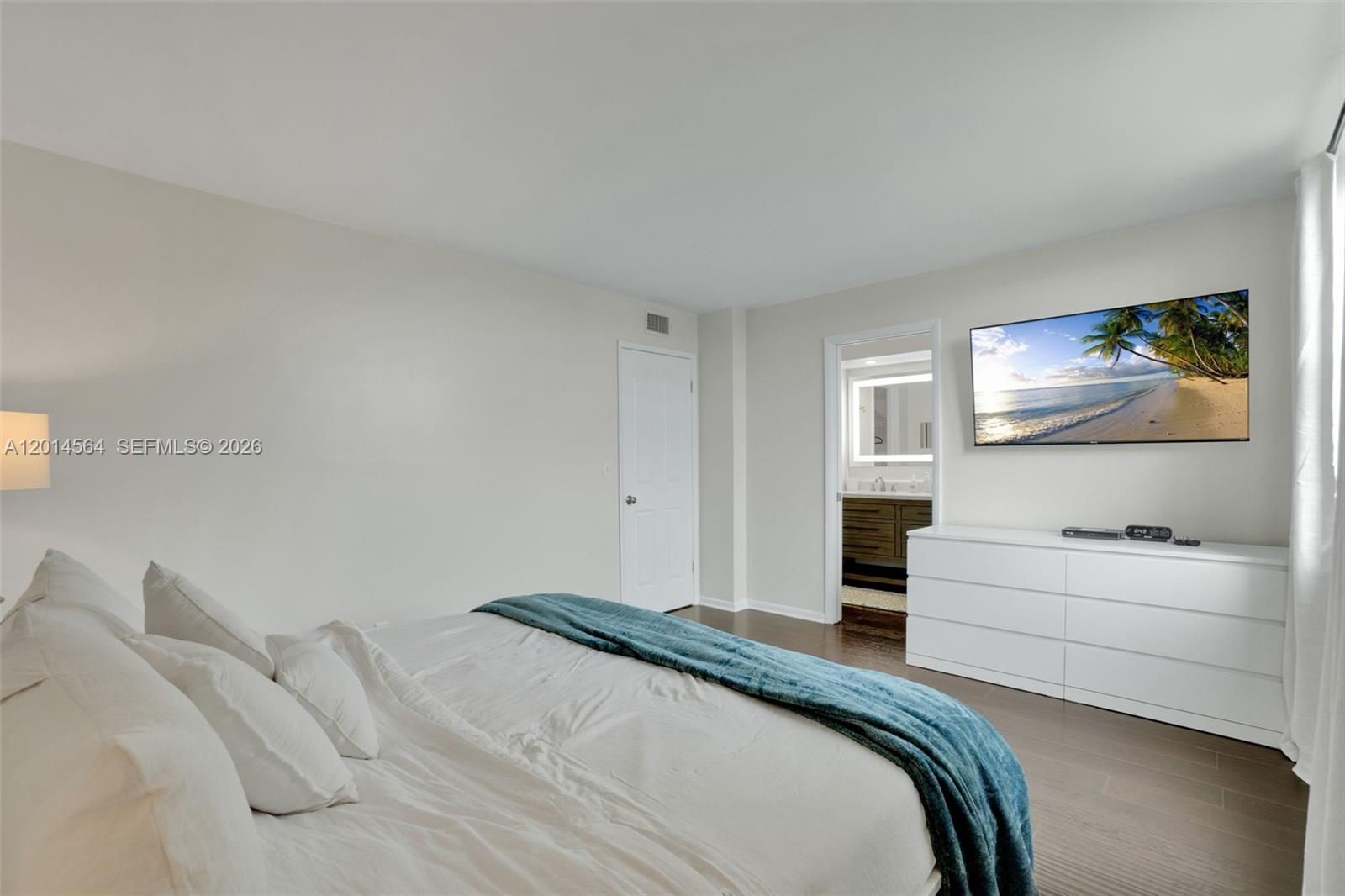 LAVERS DELRAY RACQUET CLU - Residential Lease