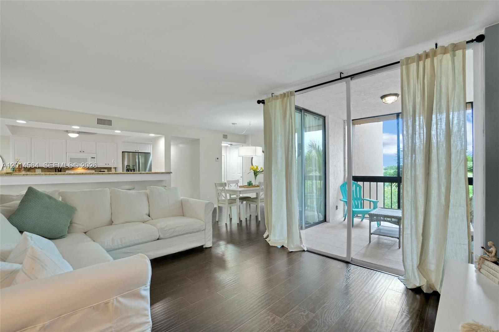 LAVERS DELRAY RACQUET CLU - Residential Lease
