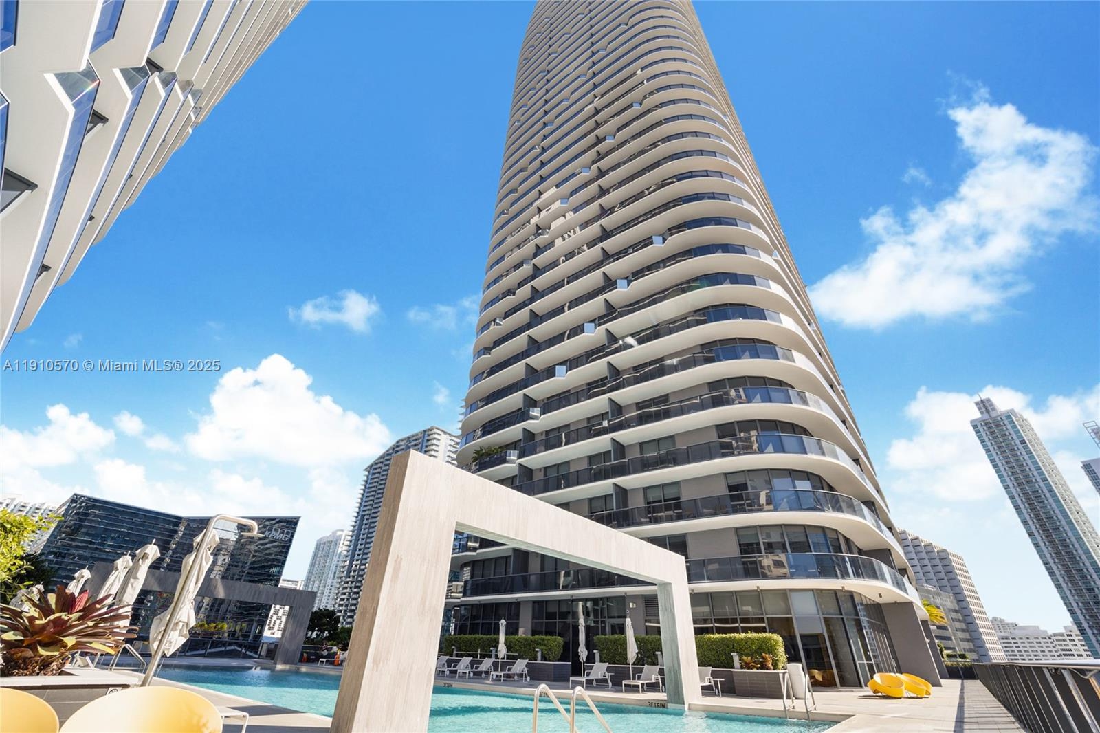 BRICKELL HEIGHTS EAST CON - Residential Lease