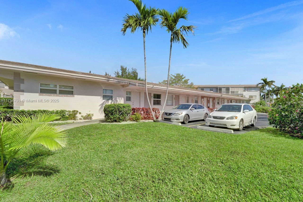 GOLDEN ISLES CONDO APTS - Residential