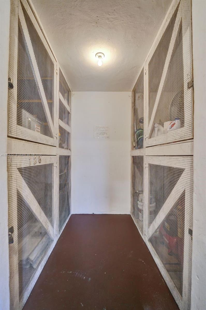 GOLDEN ISLES CONDO APTS - Residential