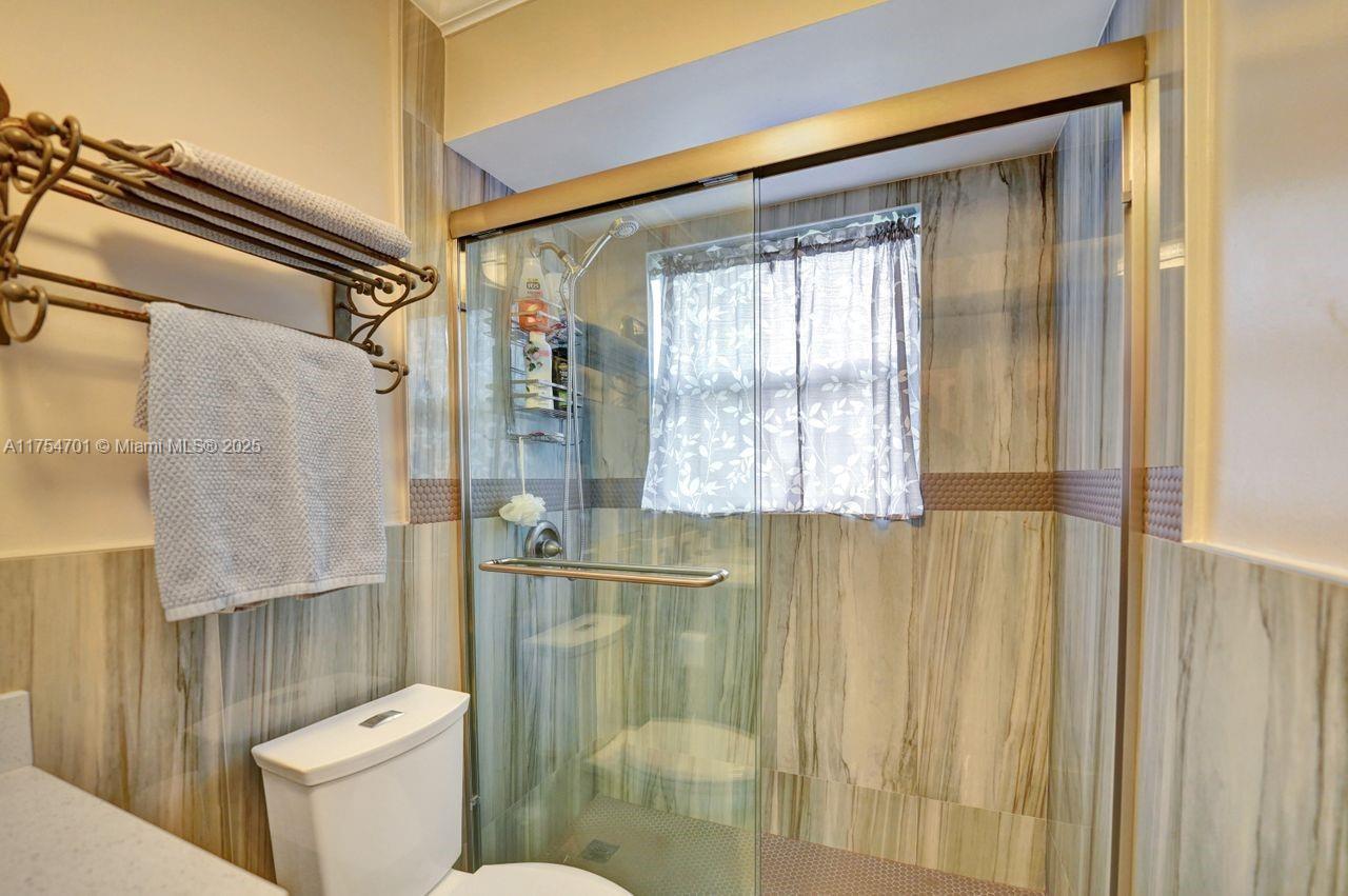 GOLDEN ISLES CONDO APTS - Residential