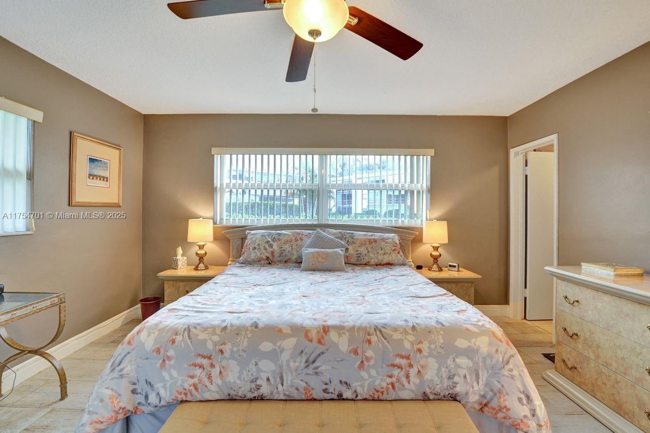 GOLDEN ISLES CONDO APTS - Residential