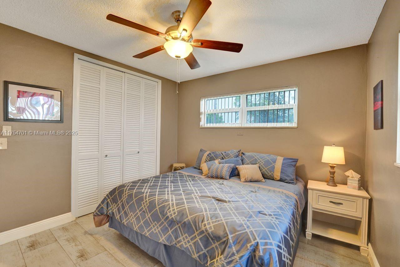 GOLDEN ISLES CONDO APTS - Residential