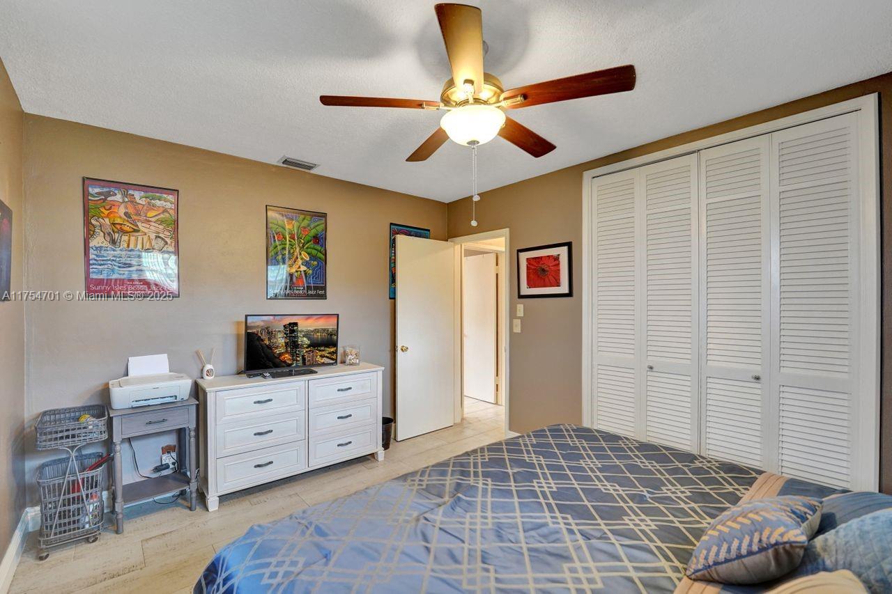 GOLDEN ISLES CONDO APTS - Residential