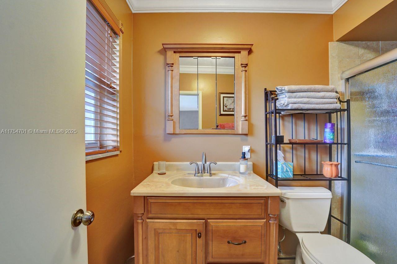 GOLDEN ISLES CONDO APTS - Residential