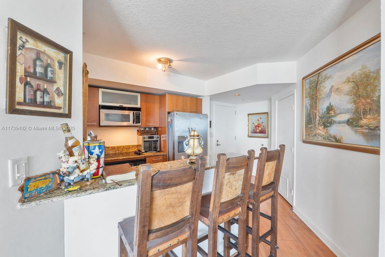 METROPOLIS I AT DADELAND - Residential