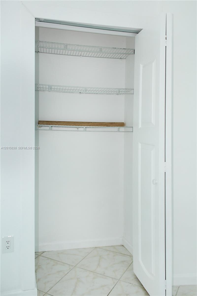 WIND CONDO - Residential Lease