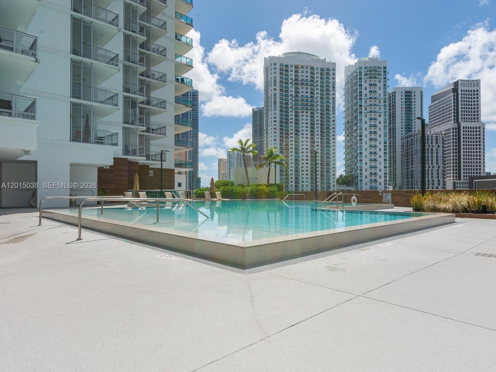 WIND CONDO - Residential Lease