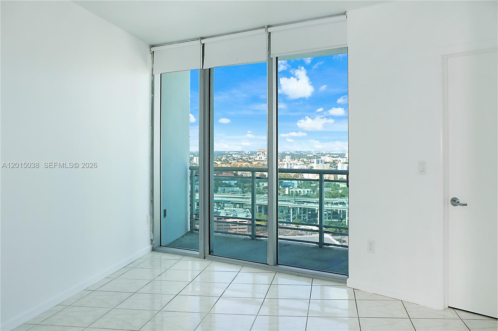 WIND CONDO - Residential Lease