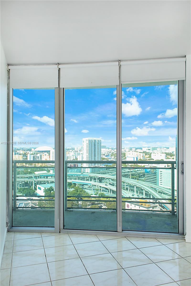 WIND CONDO - Residential Lease