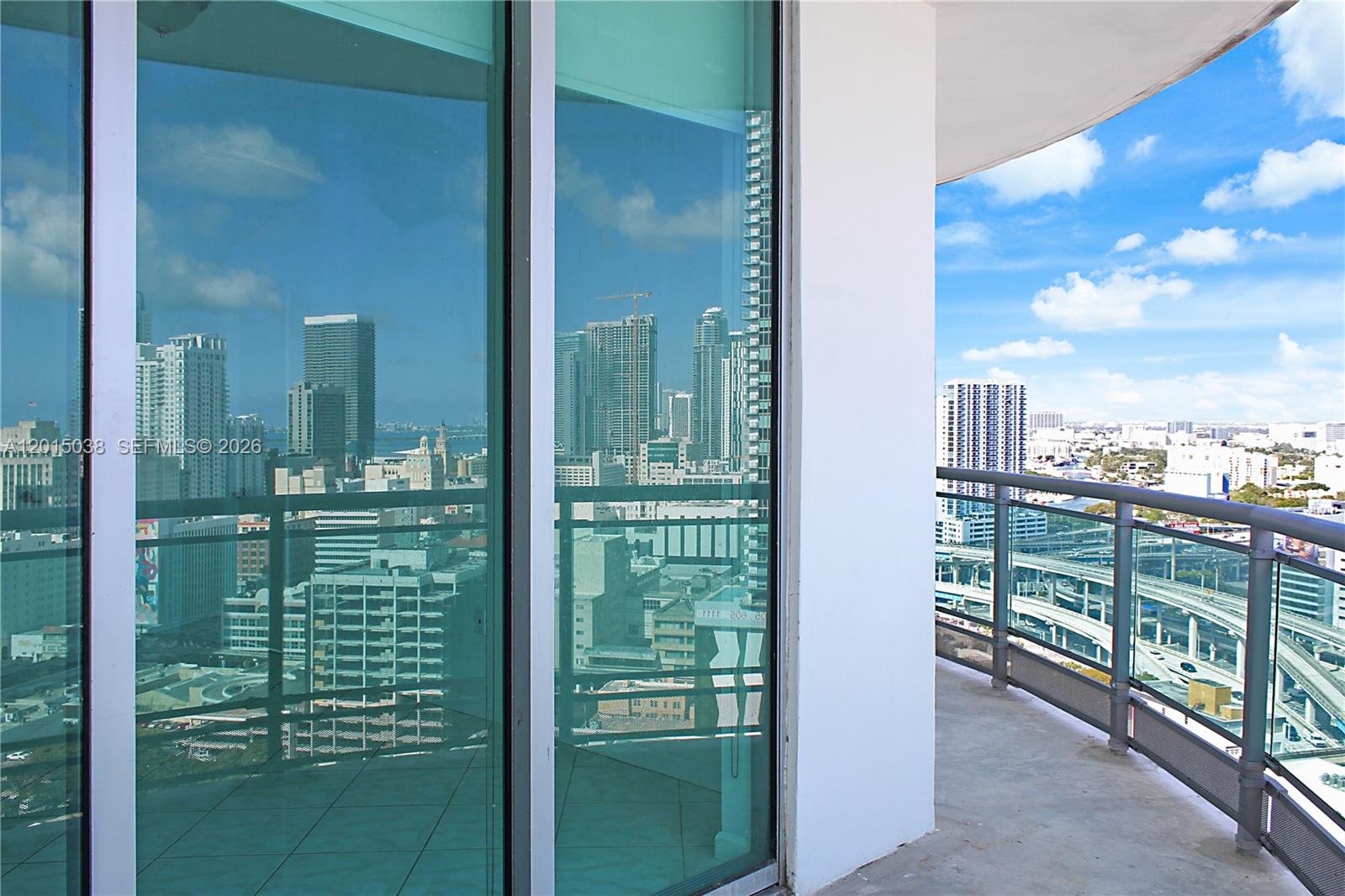 WIND CONDO - Residential Lease