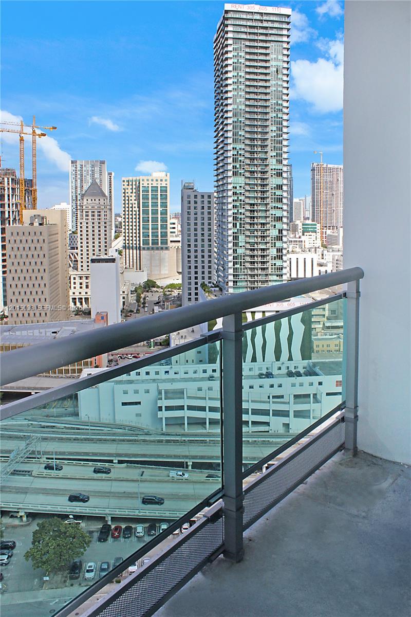 WIND CONDO - Residential Lease