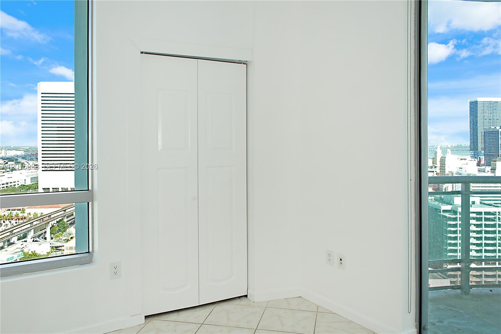 WIND CONDO - Residential Lease