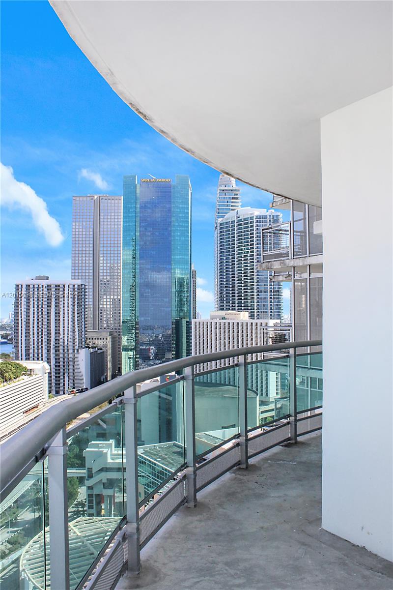 WIND CONDO - Residential Lease