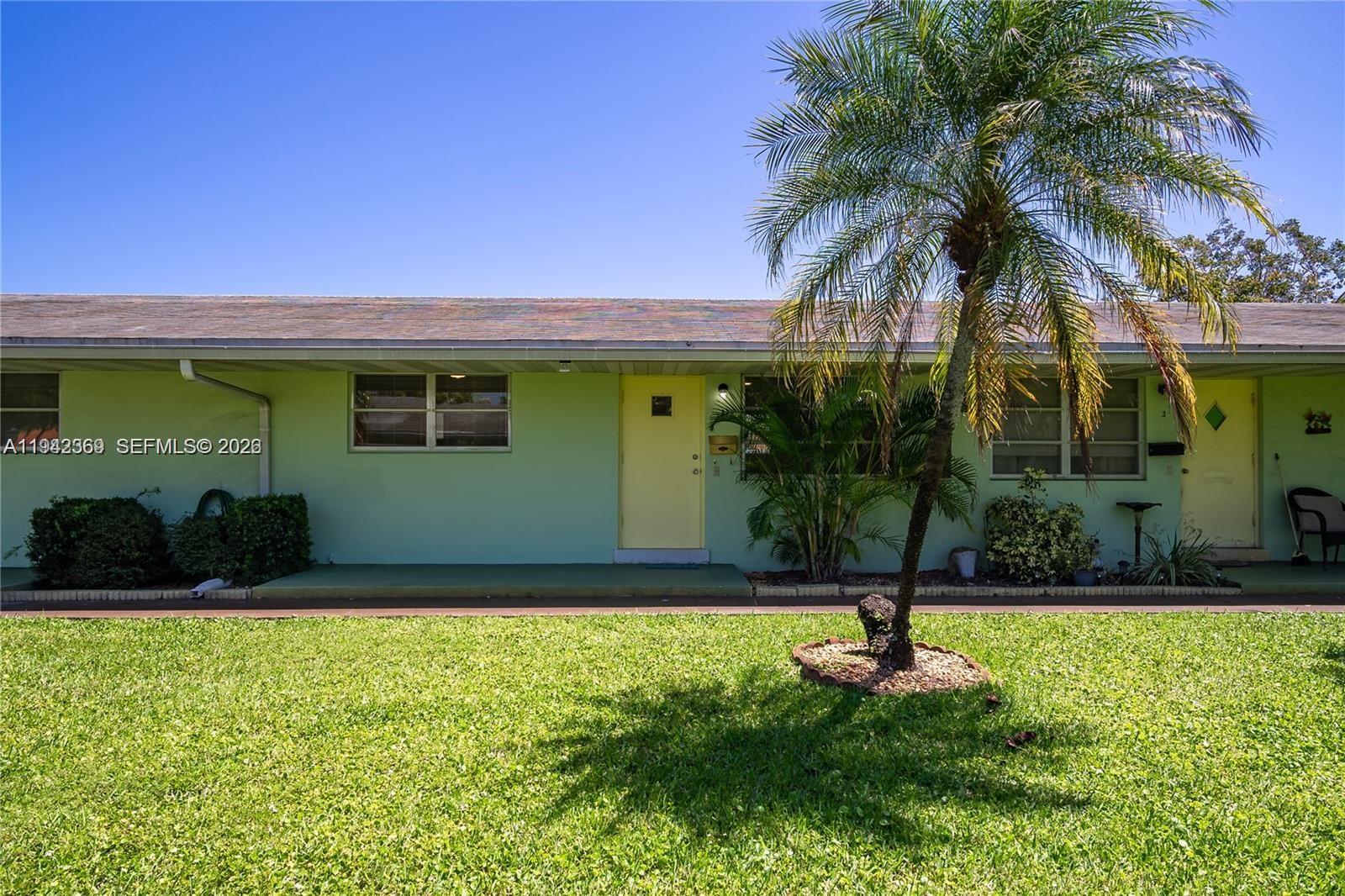 COLONIAL GARDENS HOLLYWOO - Residential Lease