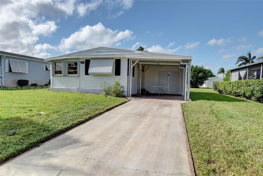 Photo of 1531 SW 64th Way #H, Boca Raton, FL 33428 (MLS # A11949276)