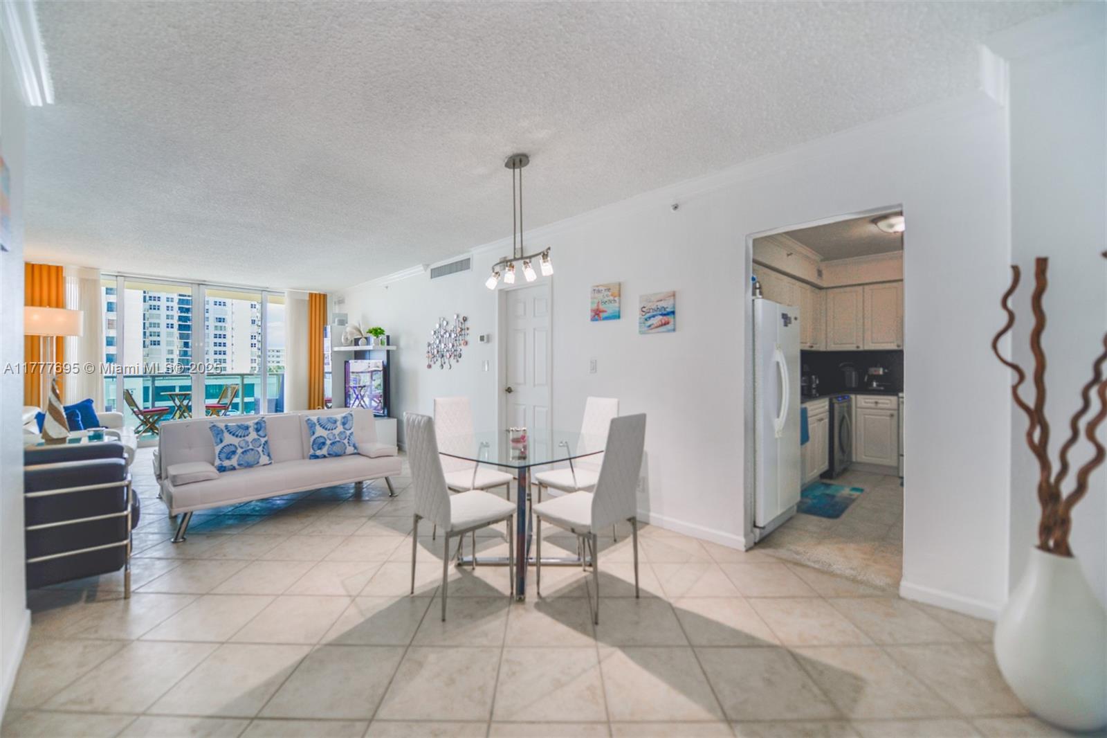 WAVE CONDO - Residential