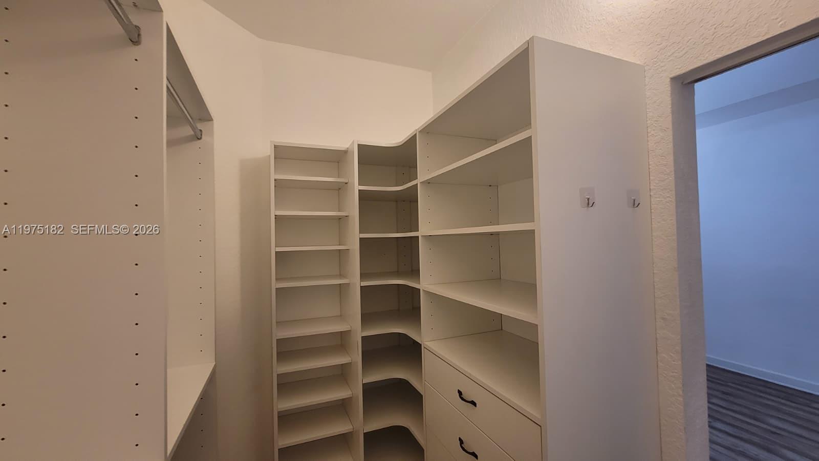 COURTS AT TUSCANY - Residential