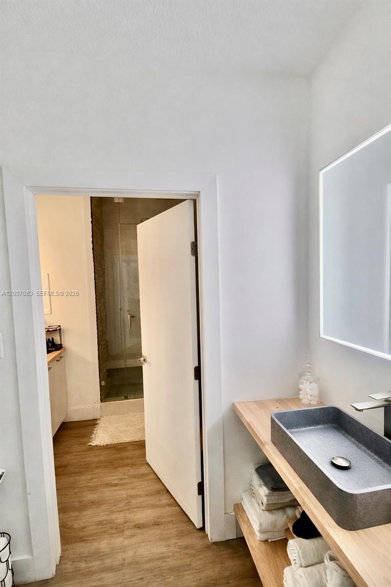 1800 CLUB CONDO - Residential