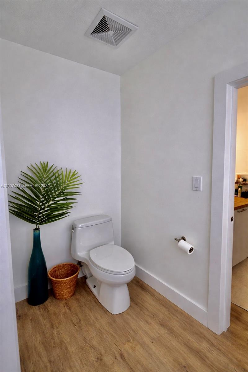 1800 CLUB CONDO - Residential