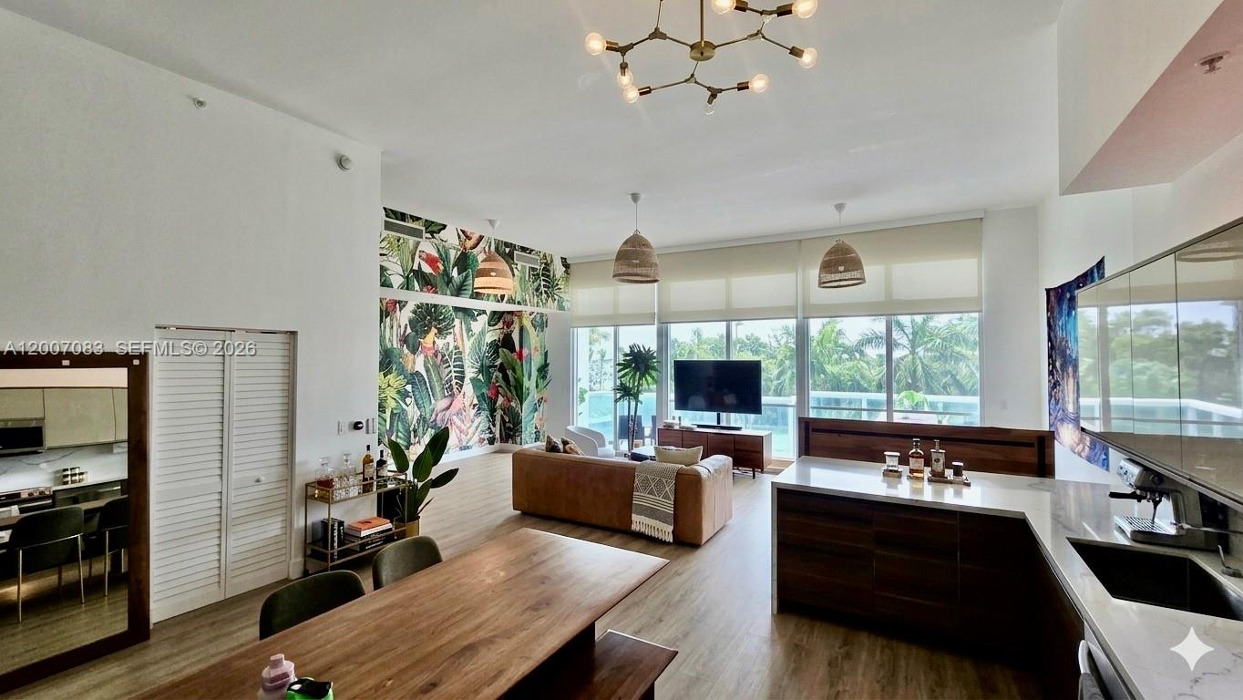 1800 CLUB CONDO - Residential