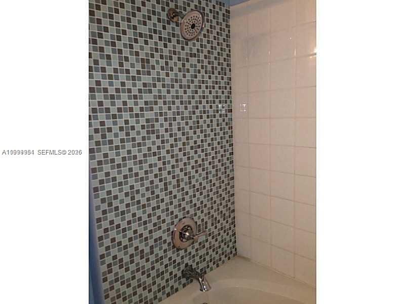 OLYMPIA & YORK RESIDENTIA - Residential Lease