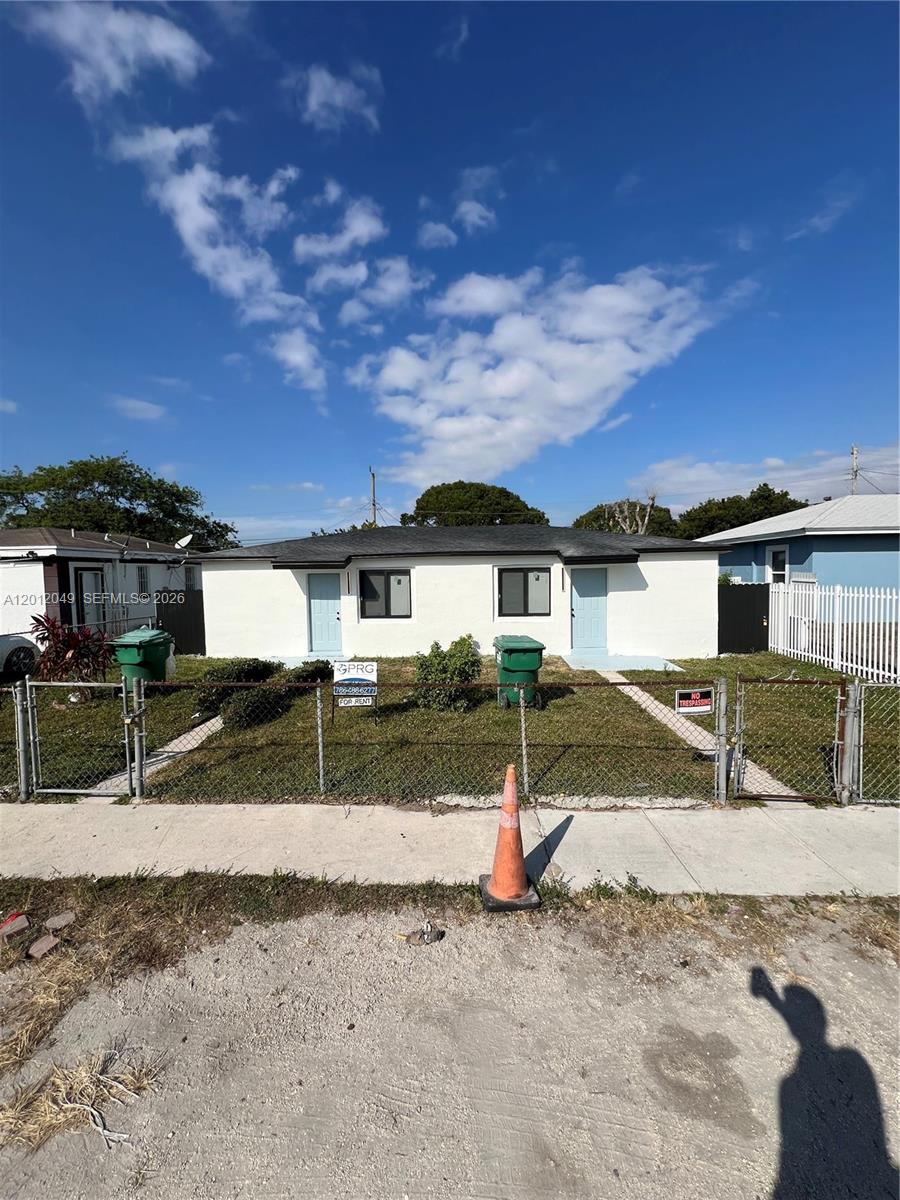 1825 NW 74th Ter 1825