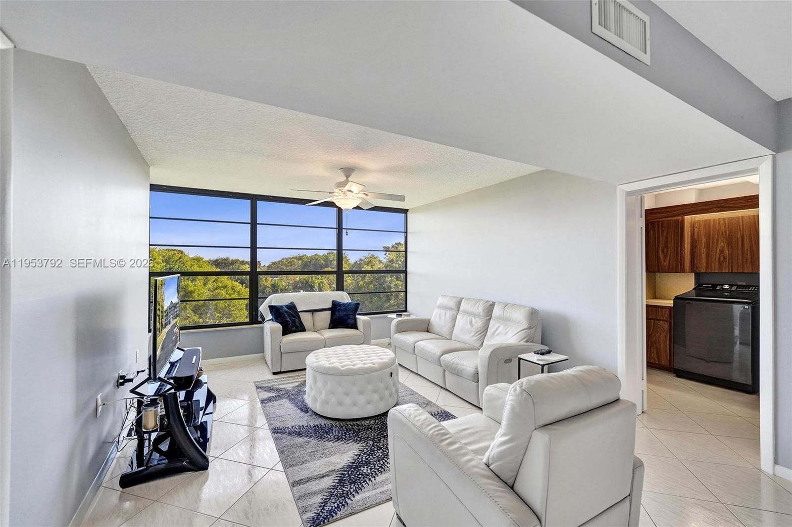 CONDO 7 OF WHITEHALL COND - Residential