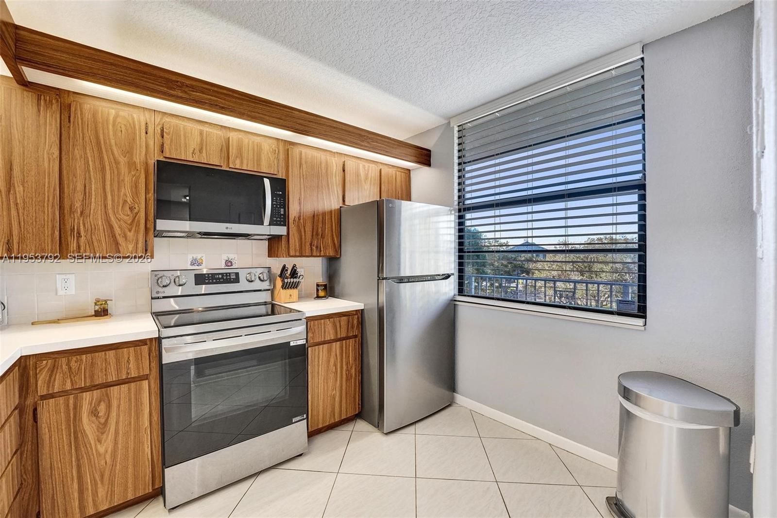 CONDO 7 OF WHITEHALL COND - Residential