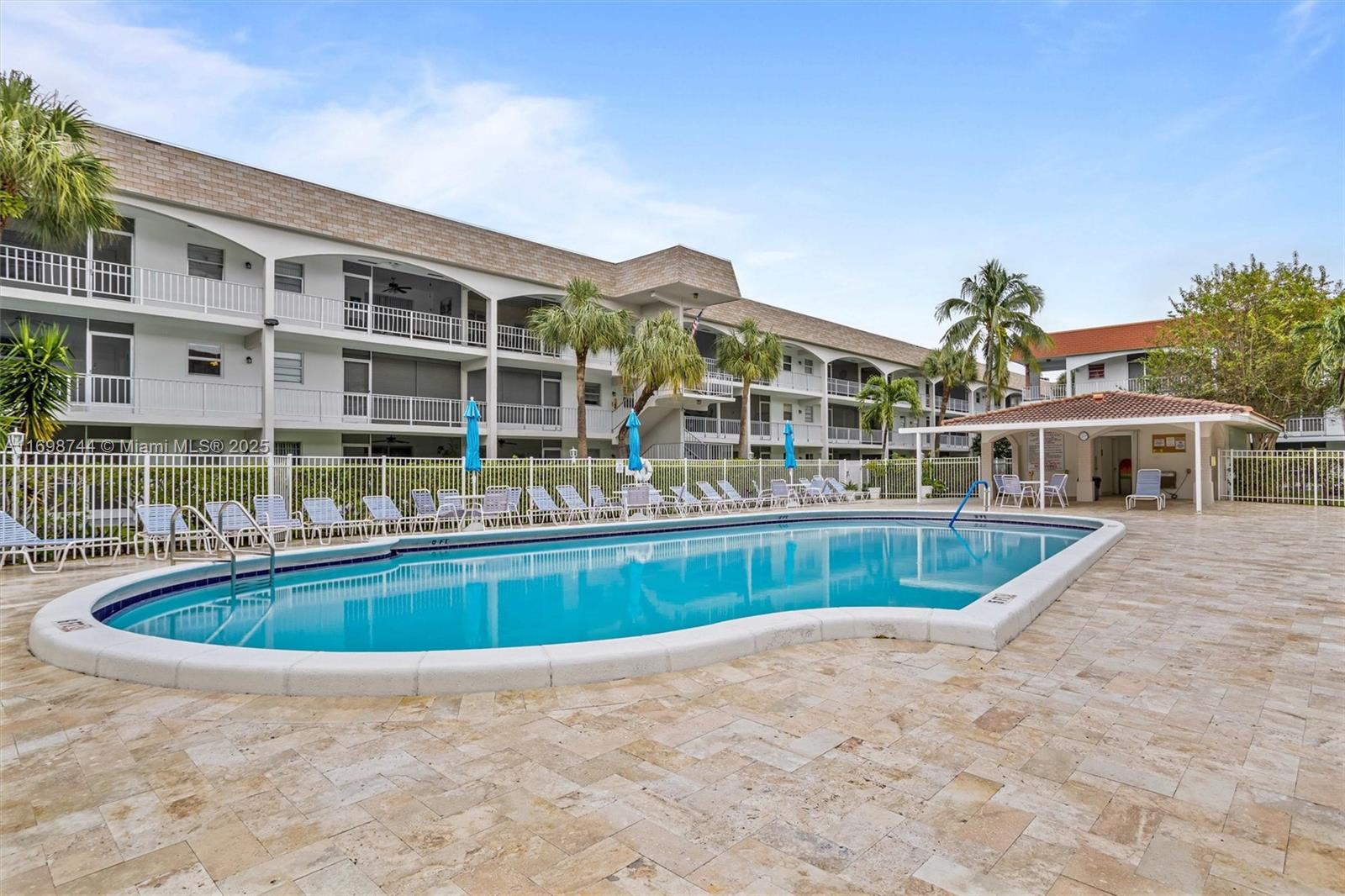 PARADISE VILLAS CONDO - Residential