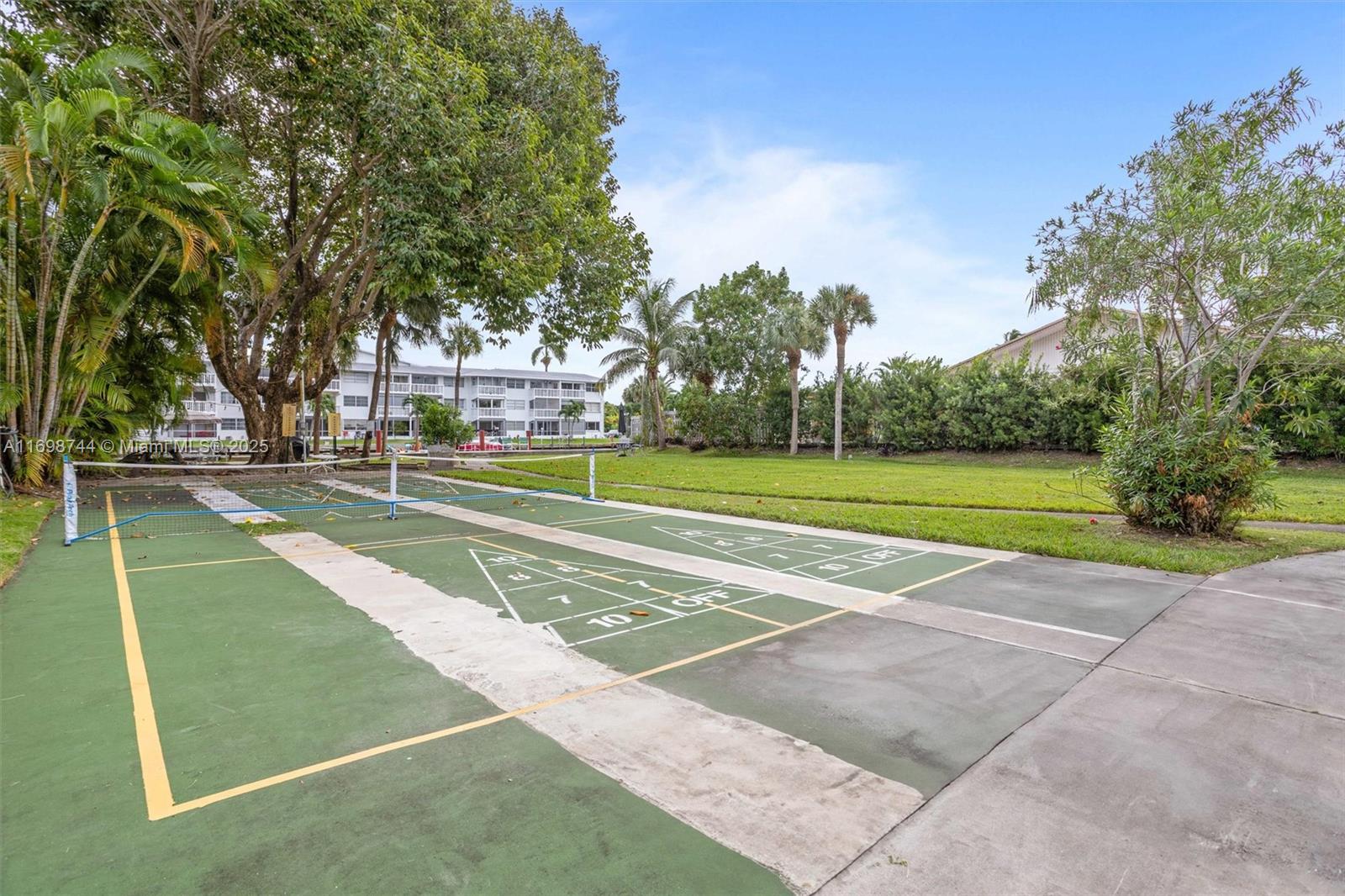 PARADISE VILLAS CONDO - Residential