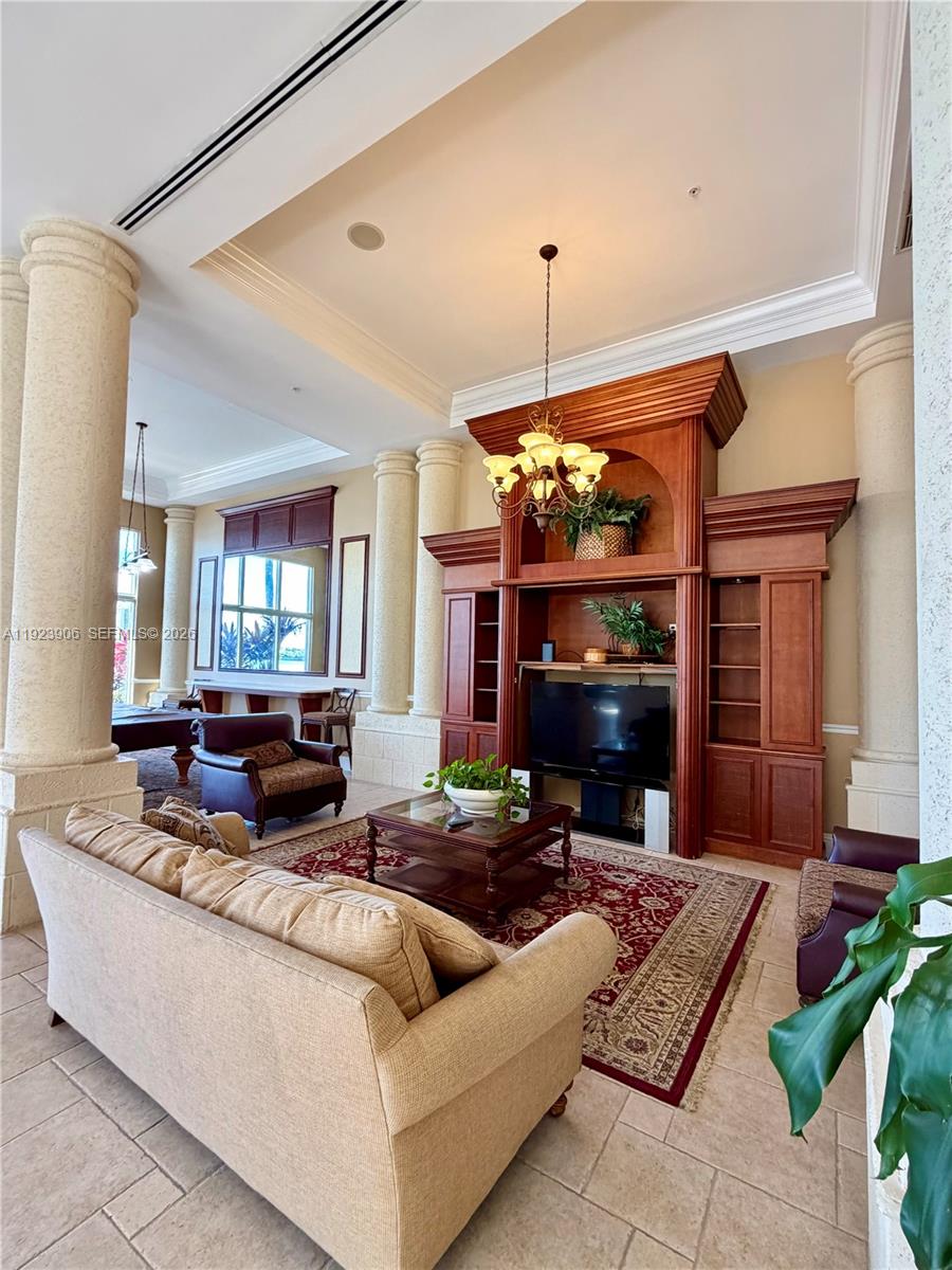 PORTO BELLAGIO CONDO - Residential