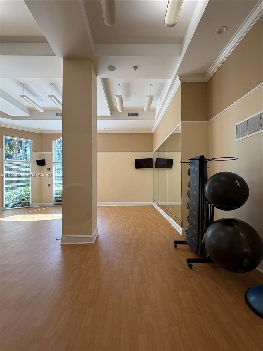 PORTO BELLAGIO CONDO - Residential