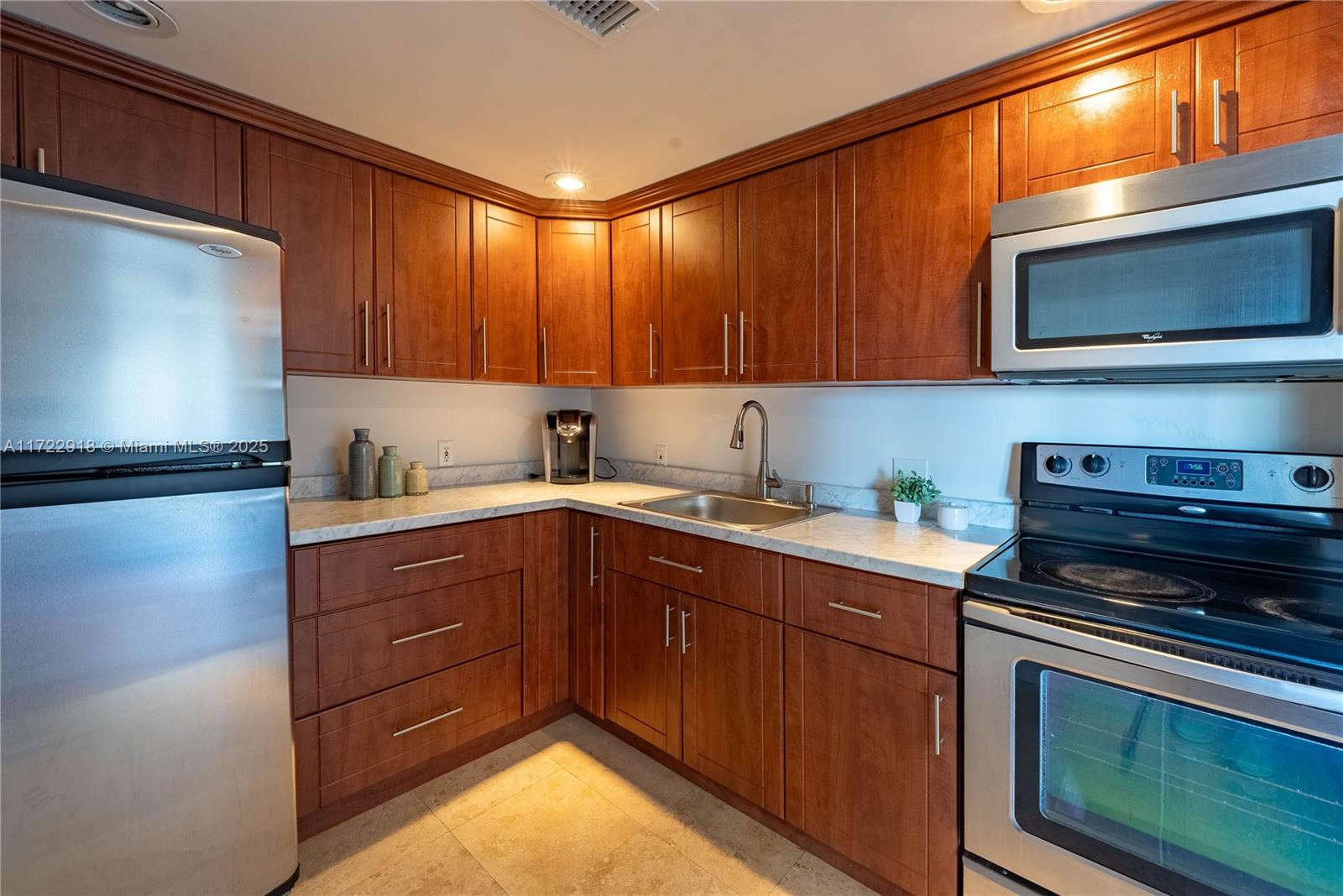 AVENTURA ELDORADO CONDO - Residential