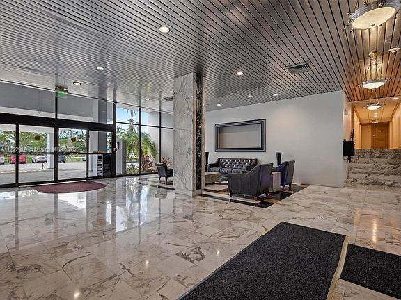 AVENTURA ELDORADO CONDO - Residential
