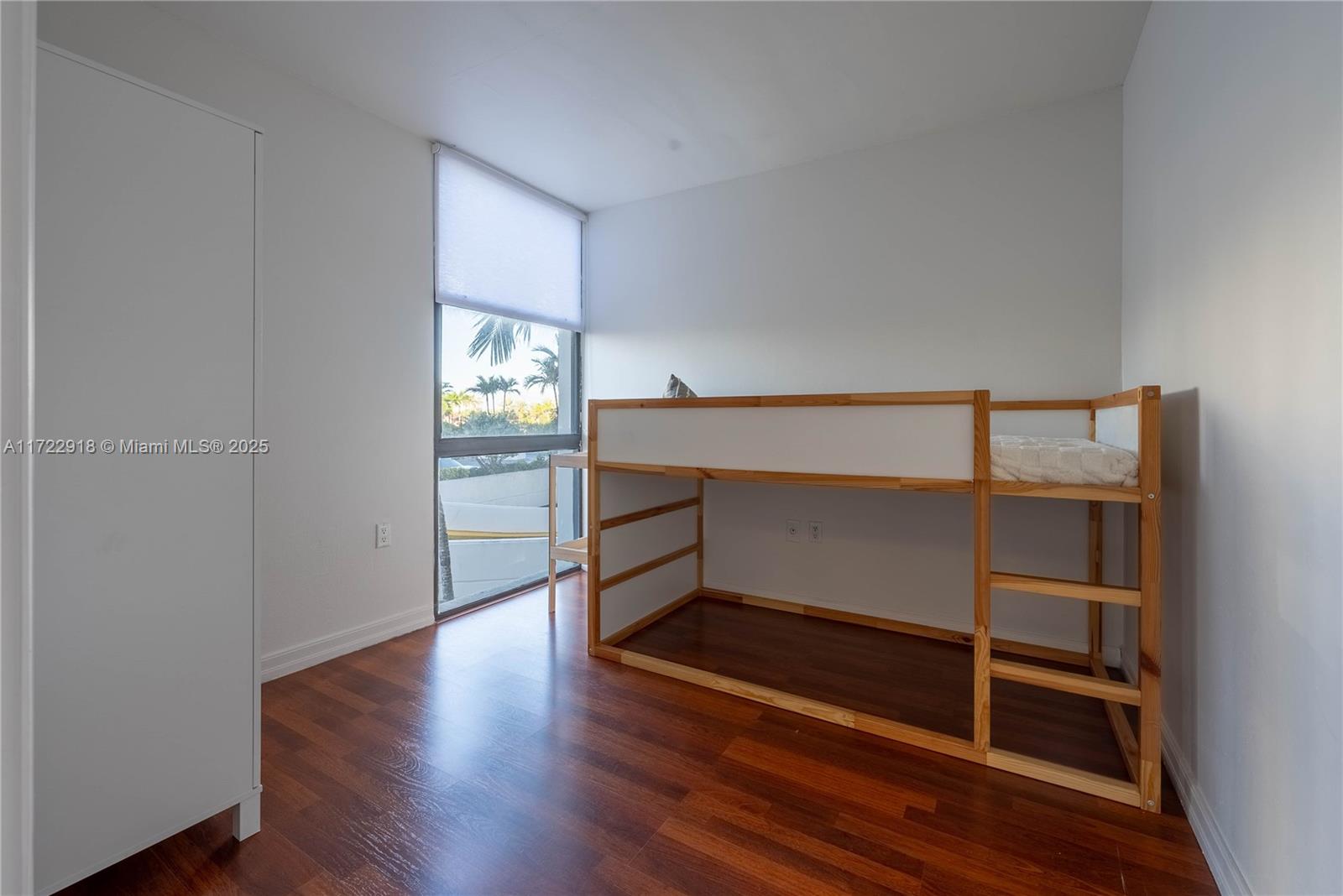AVENTURA ELDORADO CONDO - Residential