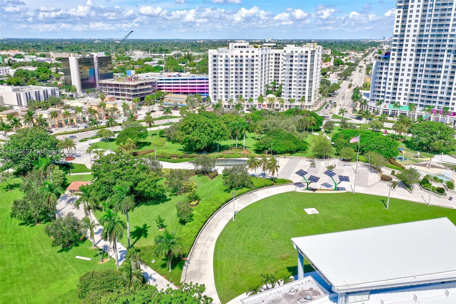 RADIUS CONDO - Residential Lease