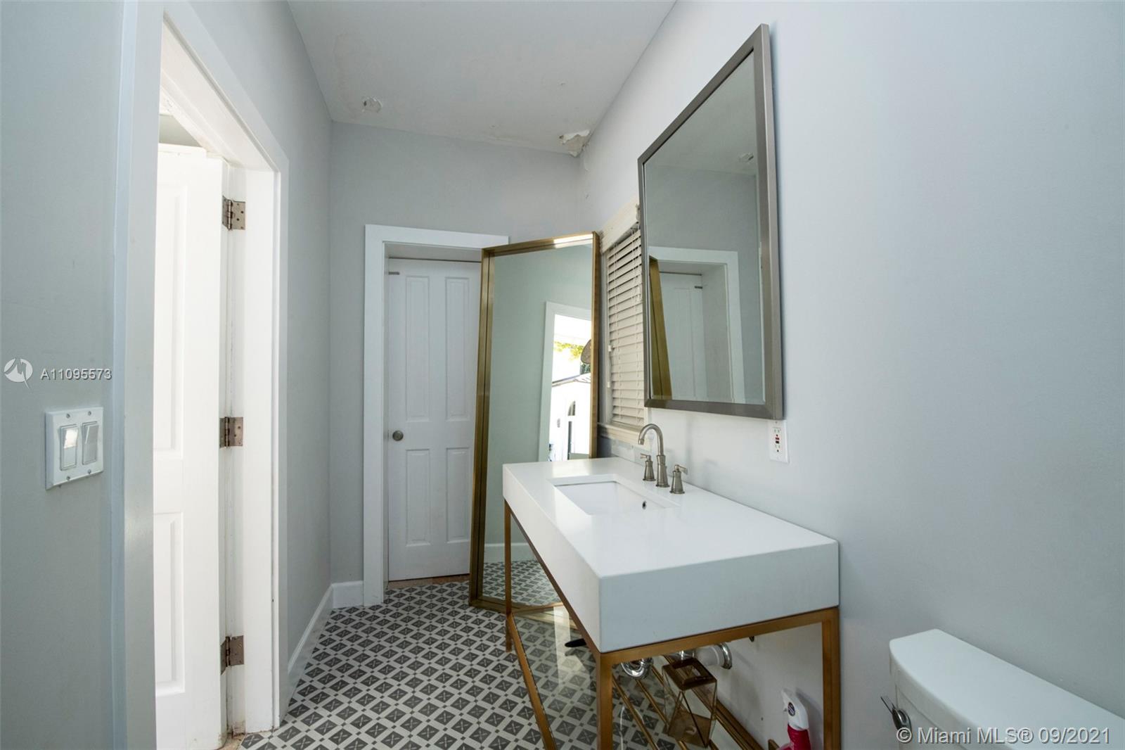 COCOA PLUM HEIGHTS SUB - Residential