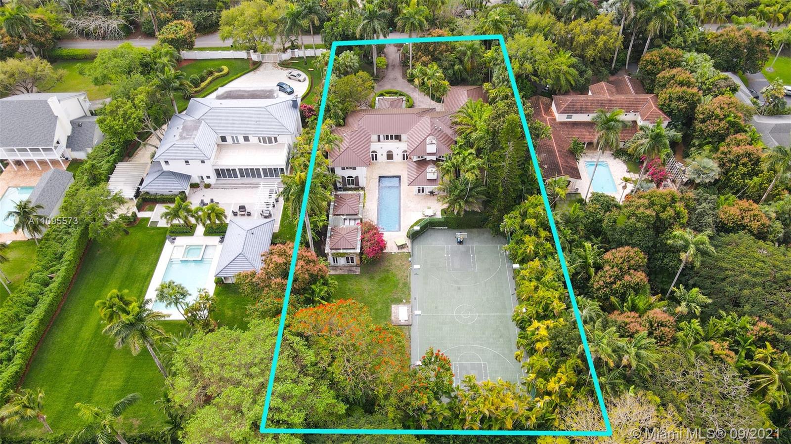 COCOA PLUM HEIGHTS SUB - Residential